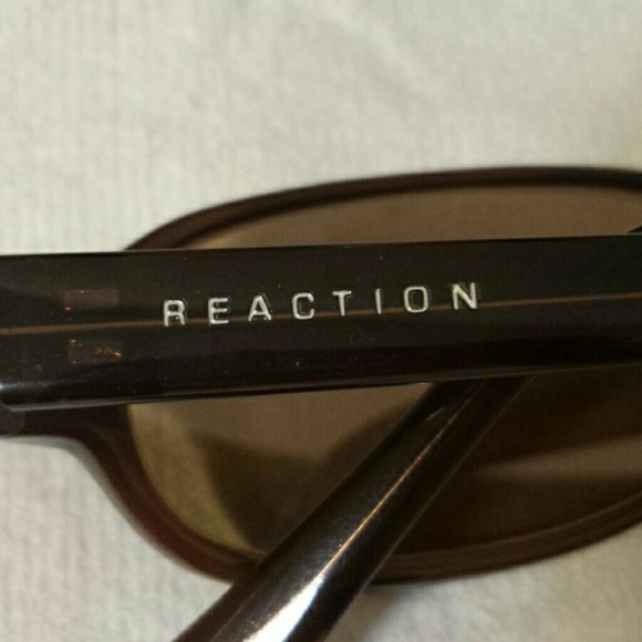 Sunglass Reaction - Picture 4 of 8